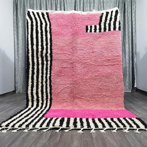 Künstlerischer Marokkanischer Teppich - Rosa & Schwarzer Teppich - Weißer Rosa Teppich - Marokkanischer Teppich - Beni Ourain Teppich - Stammesteppich - Authentischer Teppich - Bereich Teppich