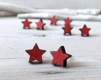 Red Star Wooden Stud Earrings - Christmas Red Earring Studs - Hypoallergenic Titanium Earrings - Small Minimal Earrings - Red Star Gifts