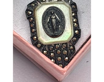 Colgante vintage Ann Gale de medalla milagrosa en plata de ley con nácar y marcasita 925