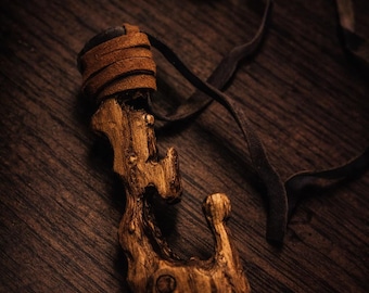 Amuletos de madera tallados a mano: Amuletos de madera de la buena suerte