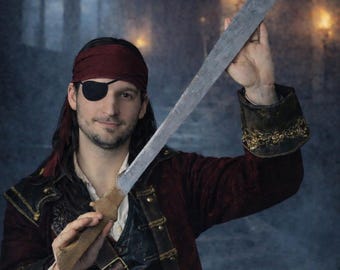 El sable de ayuda del capitán: espada pirata de madera