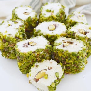 Turkish Delight with Pistachio Cream, Double Pistachio Delight, Turkish Pistachio, Pistachio Wrapped Turkish Delight, Real Anatolian Flavors