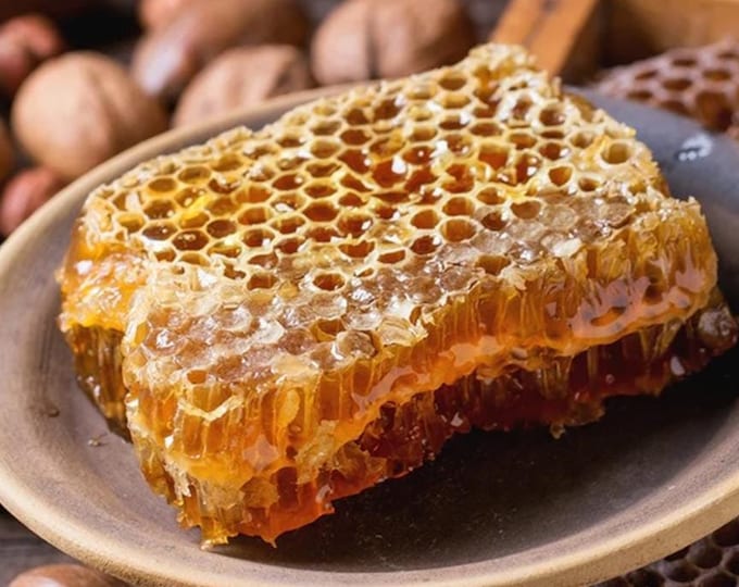 Raw Unfiltered Honeycomb: Natural Organic Honey (1.1lb - 500g)