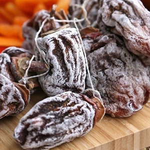 Organic Hoshigaki: Handmade Dried Persimmon, Natural Sugared Apple