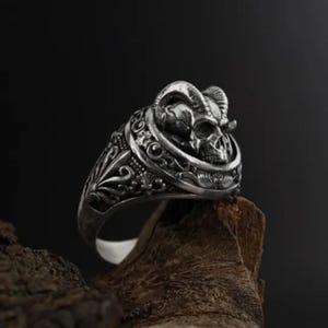 Anello con teschio di ariete in argento sterling: gioielli gotici da motociclista