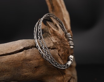 Twisted Wire Bracelet for Men: Unique Silver Men's Jewelry