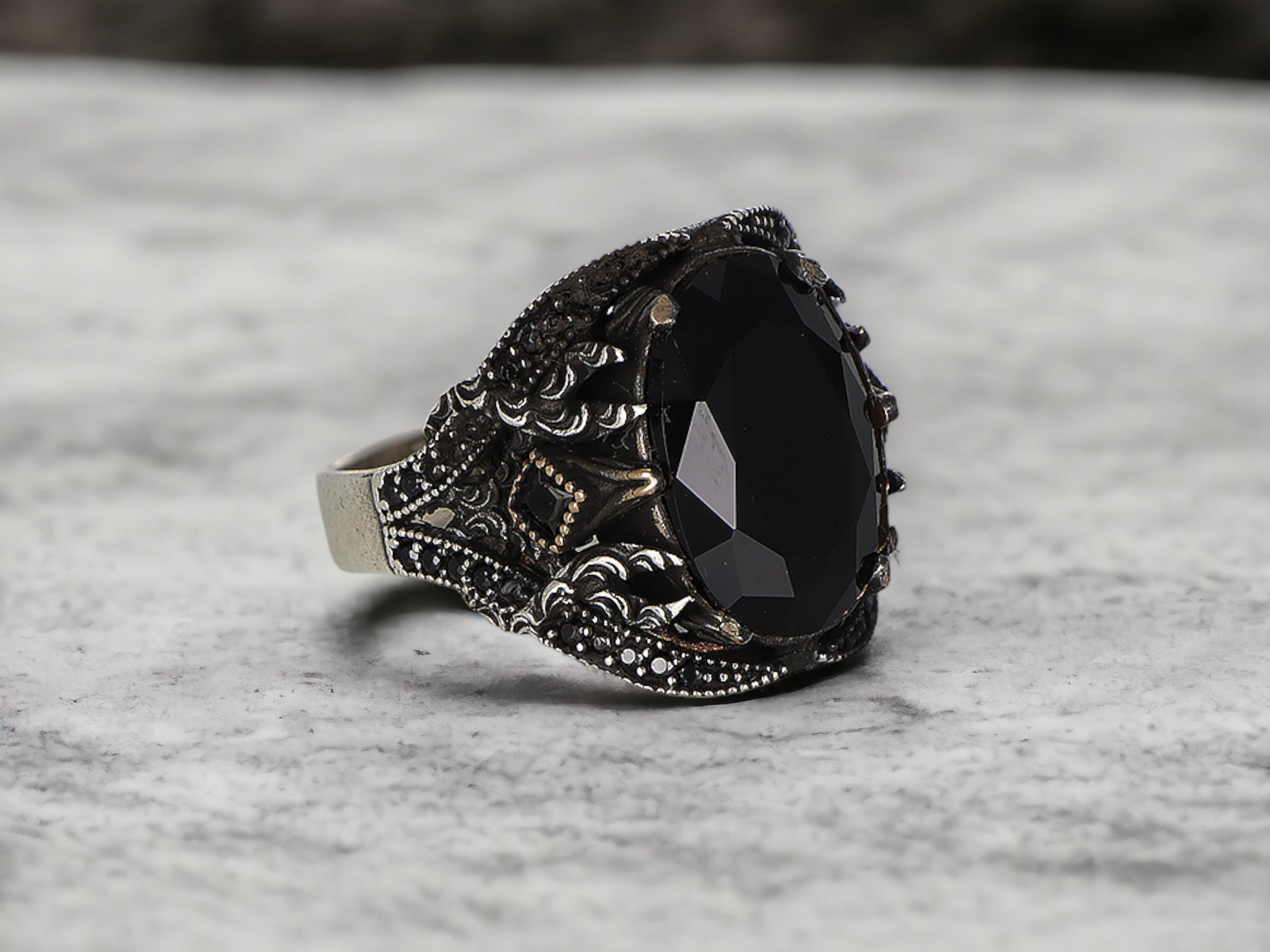 ANELLO MASSONICO ARGENTO GR 10.6 - Il Crogiuolo ANELLO MASSONICO ARGENTO GR 10.6 - Il Crogiuolo