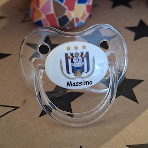 Chupete personalizado del Royal Sporting Club Anderlecht con nombre E1246