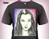 Portrait T-Shirt : "Mommy Weirdest" Lily Munster Morticia Addams The Munsters The Addams Family