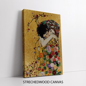 Gustav Klimt Canvas Painting the Embrace Romantic Expression With Gold