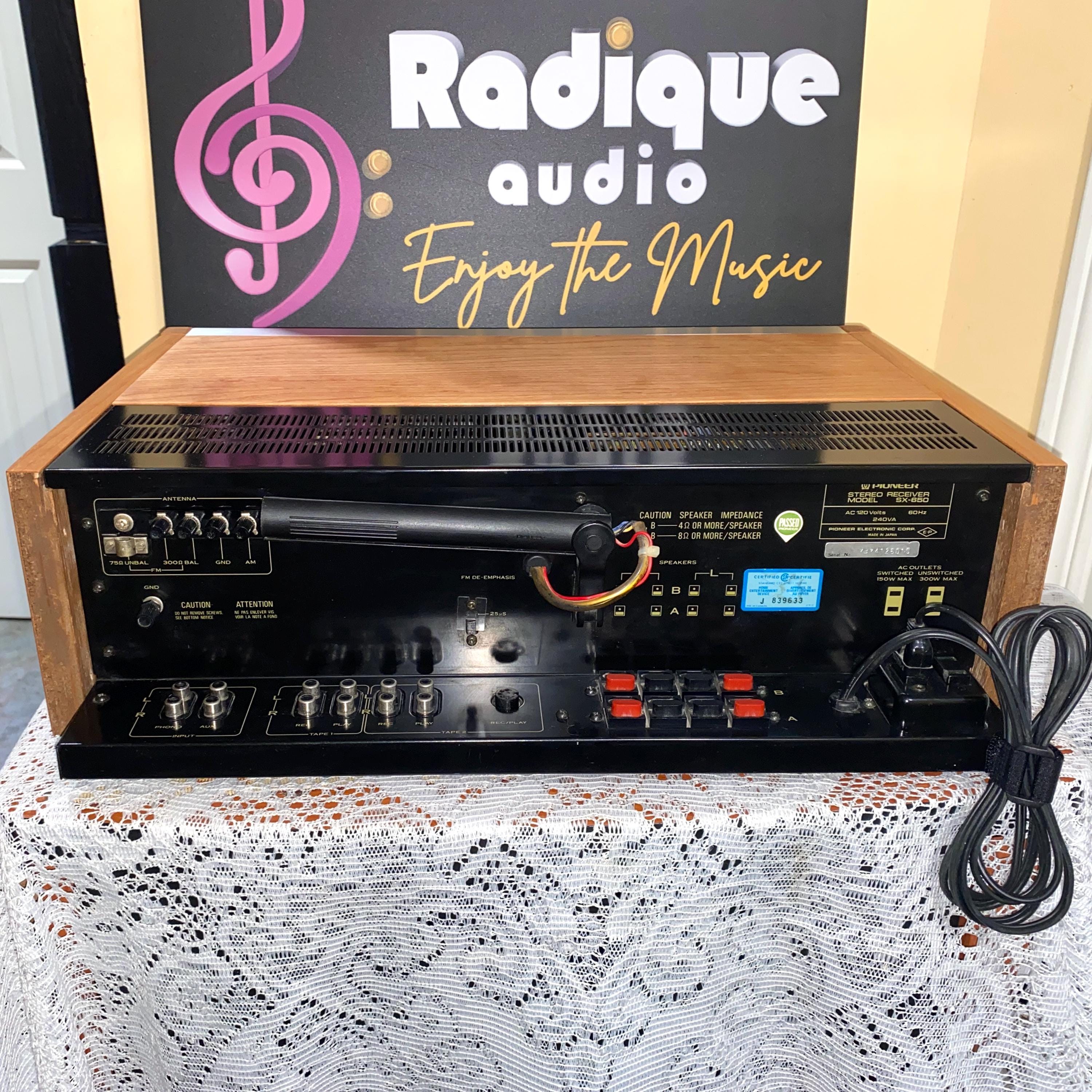 Pioneer SX-650 Receiver, Vintage, 35 WPC, Serviced, Custom Cherry