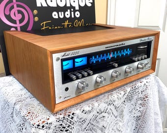 Gorgeous, Vintage 25 WPC Marantz 2225 Stereo Receiver, in Exquisite  custom Cherry wood cabinet