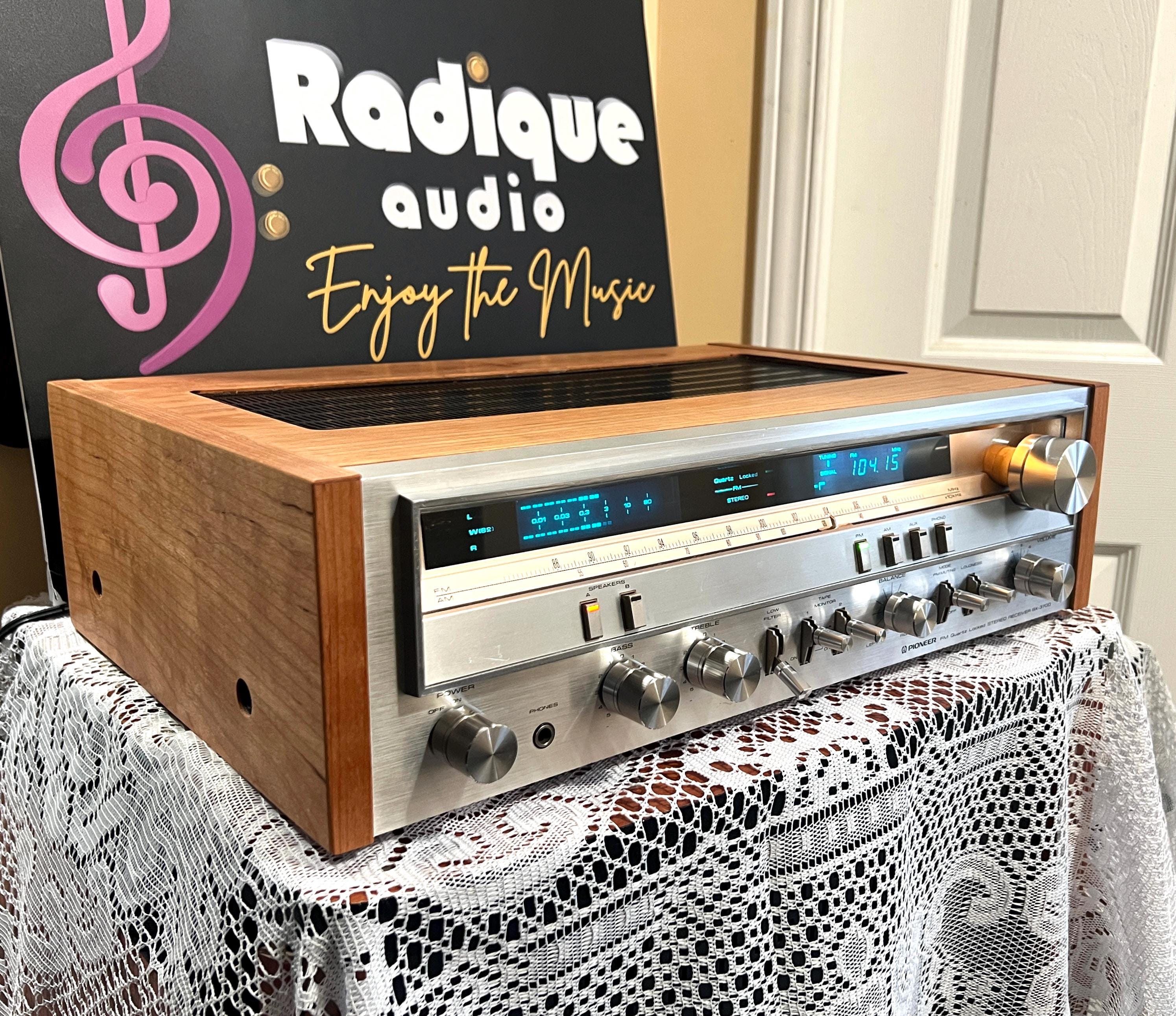 Pioneer SX-3700 AM/FM Stereo Receiver – 45WPC, Fluroscan Display