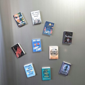 Custom 3D Printed Magnetic Mini Books Cover on Both Sides No Spine Handmade Tiny Books for Crafts Gifts - Gift for Readers Magnets Christmas