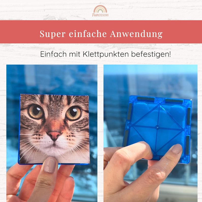 Puede incluir: Una baldosa cuadrada con un estampado realista de cara de gato en un lado y un marco de pl&aacute;stico azul transl&uacute;cido con puntos de velcro negros en el reverso. El texto Super einfache Anwendung y Einfach mit Klettpunkten befestigen es visible.