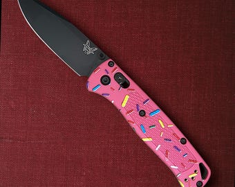 Dessert Sprinkle Scales for the Benchmade Bugout