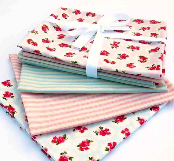 BEIGE MULTI Meter//Fat Quarter//FQ Cotton Fabric Heart Sewing Craft Valentine LOVE