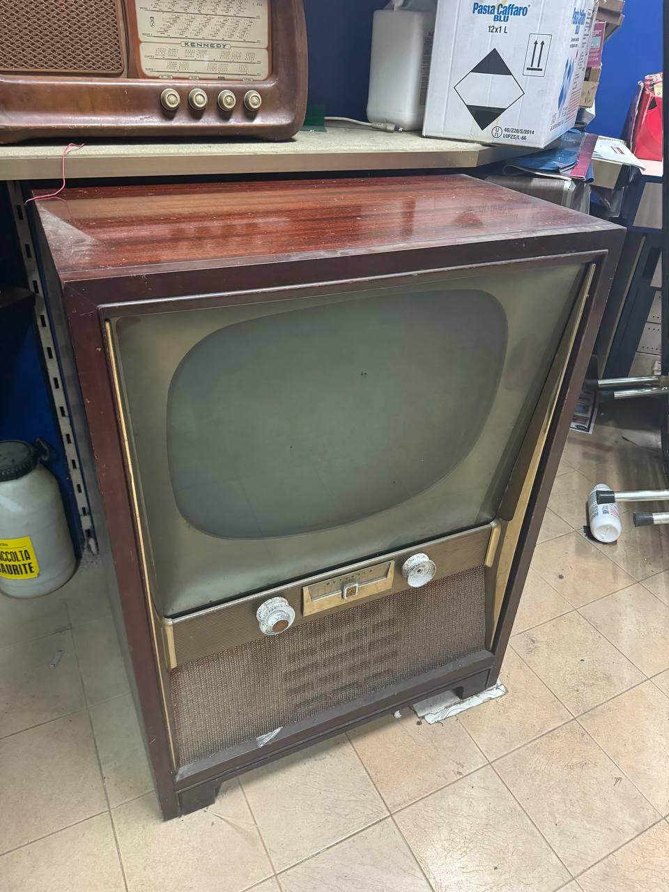 SONY】 ブラウン管テレビ アナログ トランジスタ テレビジョン