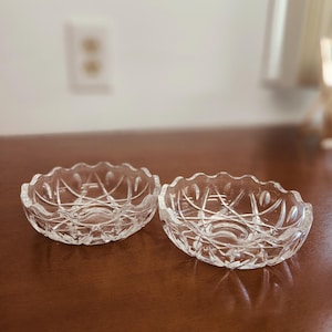 Pair of Vintage Lead Crystal Bowls with Scalloped Edge - Elegant Cut Glass Serving Bowls