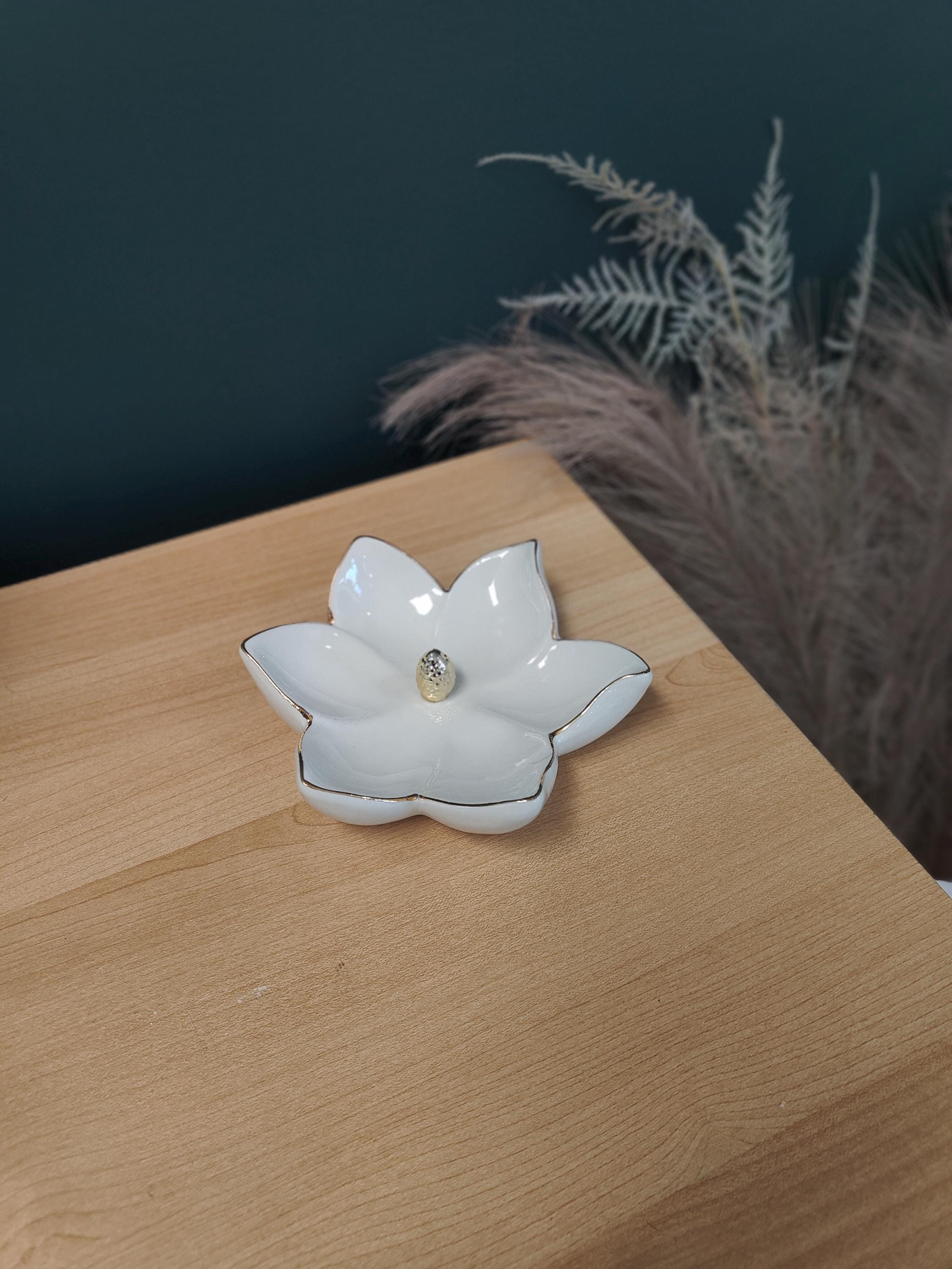 Qui Dish - Etsy