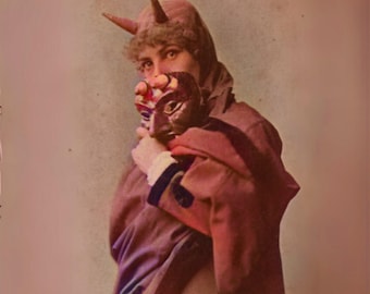 Masque du Diable Perfume -  Wilted Rose, Burning Oud, Drop of Blood Red Raspberry, Tempting Tonka & Sinful Santal