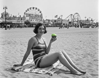 There's Sand in my Cupcake Perfume - Slice of Lime, Shot of Rum, Vanilla Cupcake with Coconut Milk Frosting, Sea Salt, Fresh Ocean Breeze