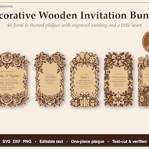 Pode incluir: Um gráfico digital exibindo um Decorative Wooden Invitation Bundle da Queen City Engraving. Inclui 40 designs de placas florais e temáticas com texto gravado e um pequeno coração. Cinco exemplos retangulares mostram desenhos de linhas marrons em um fundo claro, incluindo temas de rosas, aniversário, Natal e churrasco. O texto inclui SVG, DXF, PNG, Editable text, One-piece plaque e Test-cut & verified.