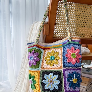 Handgemachte Gehäkelte Blumen Umhängetasche, Einkaufstasche mit Tasche, Oma Schultertasche, Mit Baumwolle gefüttert Große Einkaufstasche, Retro Einkaufstasche, Geschenk für Sie
