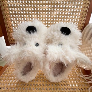 Weihnachten Fuzzy Westie Hausschuhe, Weihnachtsgeschenk, Geschenk für sie, Komfort, Hundeliebhaber, Westie Schuhe