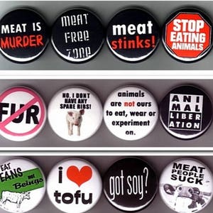 12 insignias veganas/vegetarianas botones pins pinback Animal Rights peta ANTI Fur veganism