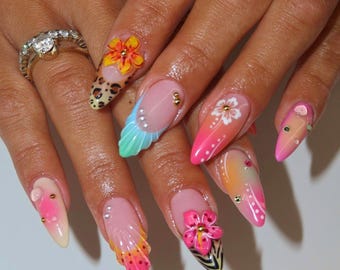 Summer-Inspired Press On Nails Almond, Summer Theme with Flower Seashells, French Tips, Custom Press On Nails for Summer Vibes, Leopard Nail