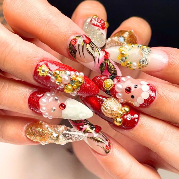 キラキラ輝く 3D クリスマス ツリーとベイリーフのプレスオン ネイル