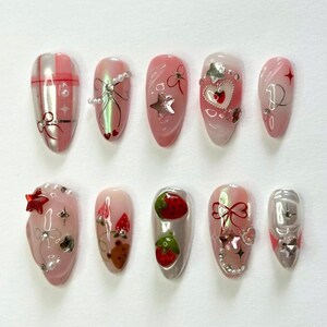 Valentine Press On Nails, Romantic Nail Set, Dreamy Pink Strawberry Nails, Fake nails, Nail Art, Nail Charms with Star, Bows, Pink Press ons