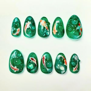 Elegant Emerald Green Press On Nails, Stunning 3D Water Nail Art Adorned with 3D Koi Fish for a Stunning Look, Japanese Koi Nails, Gift.