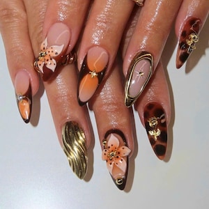 Trendy Autumn Almond Press on Nails, Custom Press on Nail, Handmade Nails With 3D Flower, Fake Acrylic Nails, Fall Nail, Holiday Nails.