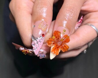 3Dアニマルプリントのプレスオンネイル、花、トラ、てんとう虫