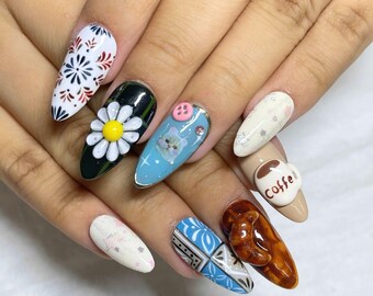 Unique Cottagecore Press On Nails, Kawaii Bear, Daisy & Coffee Cup Nails, Handmade Reusable Nail Set, Pastel Cute Nails, Gift for Her