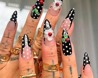 Polka Dot Press On Nails with 3D Flowers & Ladybug, Handmade Black White Fake Nails, Long Stiletto Nail Art for Women Gift, Black Nail Set.