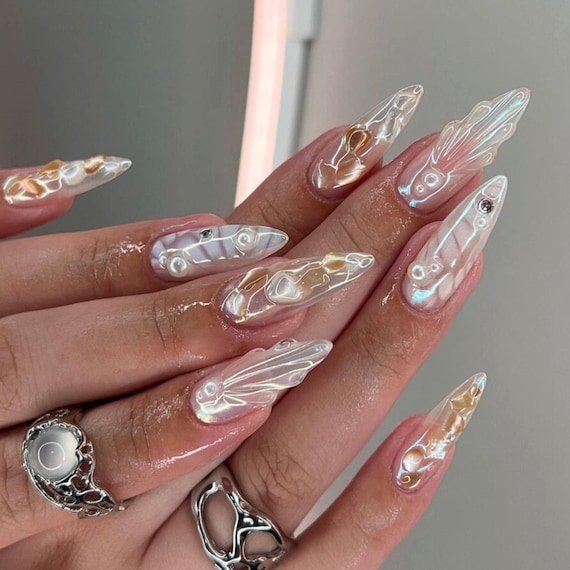 3D 貝殻ネイル プレスオンネイル、手描きパールネイル、フェイク