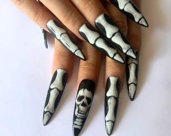 Uñas postizas que brillan en la oscuridad con forma de hueso, uñas postizas extralargas pintadas a mano con cara de fantasma, juego de uñas postizas de Halloween en 3D aterrador, regalo para ella