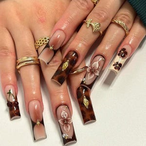 Brown Nails and French Tips Press On Nails, Flower Nail, Autumn Nails, Fall Nails, Trendy Nail, Long Nails, Pretty Nails, Reusable Nails.