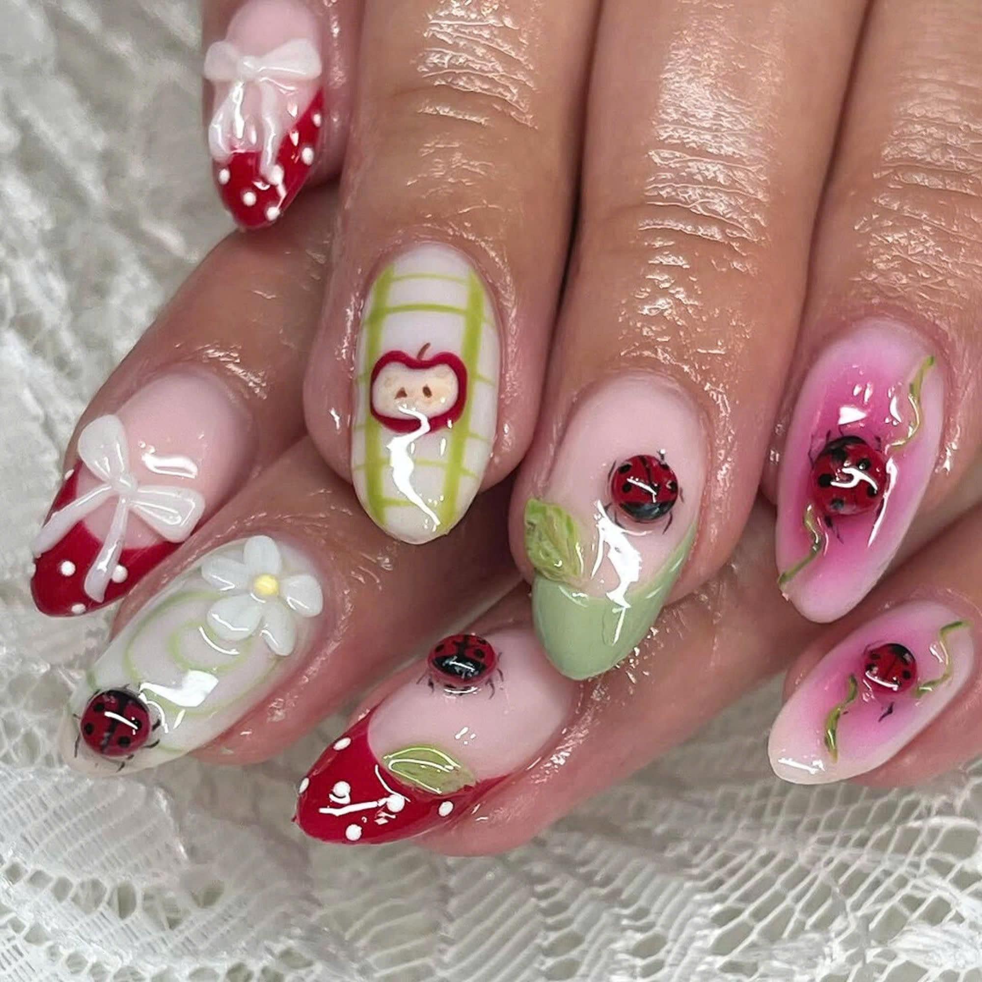 Trendy Fruit Press On Nails, Ladybug Nails, Colorful Nails, Peach Almond Nail Set For Spring-Summer, Cute Nails, Custom Fake Acrylic Nails.