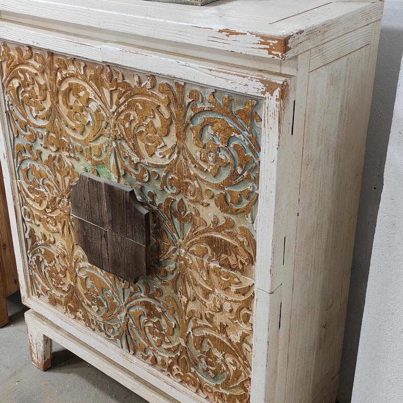 Retro Carved Storage Wooden Double Door Double Layer