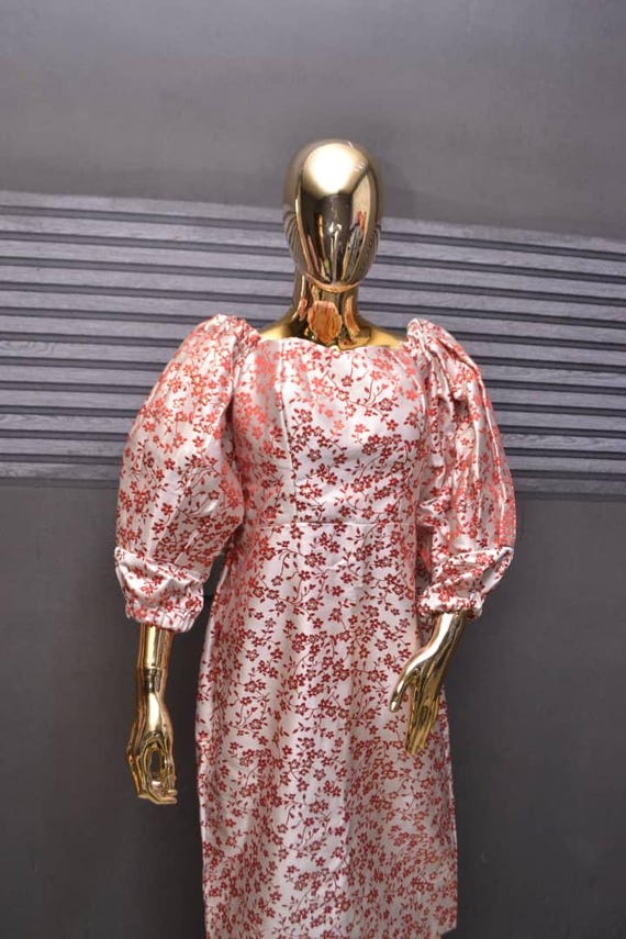 Robe courte en brocart France