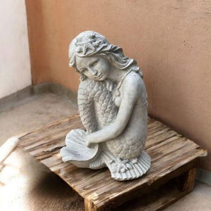 Outdoor mermaid figure Concrete sea girl ornament Detailed mermaid statue Lawn fantasy sea decor Mermaid garden idea Home mermaid art