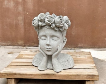 Detailed woman bust planter Outside plant pot statue Beton woman decoration Home bust ornament Solid planter art Garden woman idea