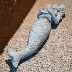 Concrete mermaid sculpture Stone sea decoration Garden woman ornament Outside mermaid statue Yard mermaid idea Fantasy mermaid figure