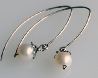 White Pearls and Oxidized Silver Earrings, Long Wire Drop Earrings, Freshwater Pearls, Modern Classic