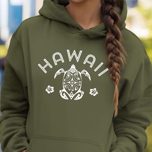 Hawaii Turtle Beach Hoodie, Gildan 18500 Sweatshirt, Aloha Lover Gift, Hawaii Travel, Tropical Vibes, Hawaiian Apparel