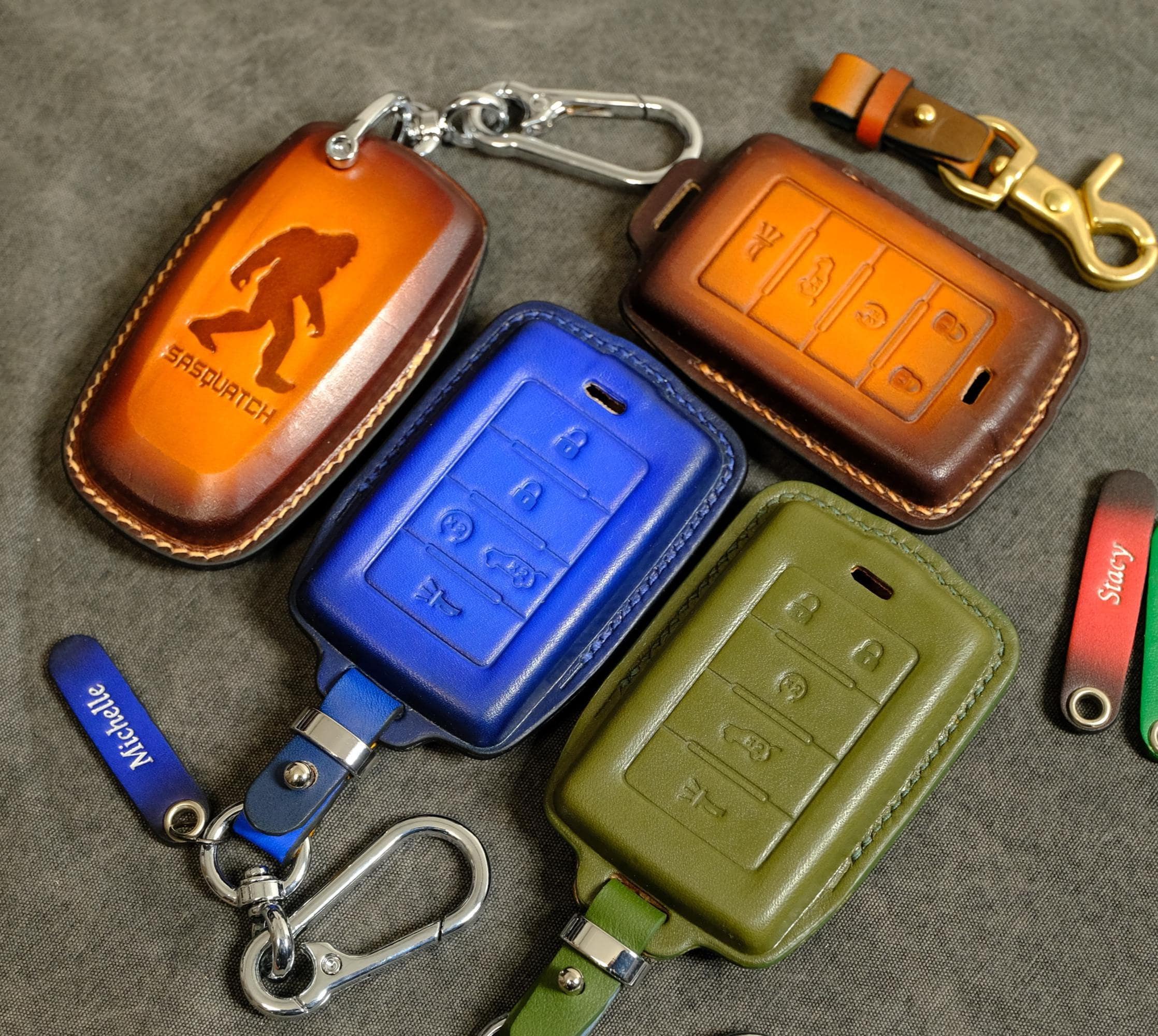 Jeep Cherokee Keychain & Keyring - Black Wave (KC3075.CHE.BLK